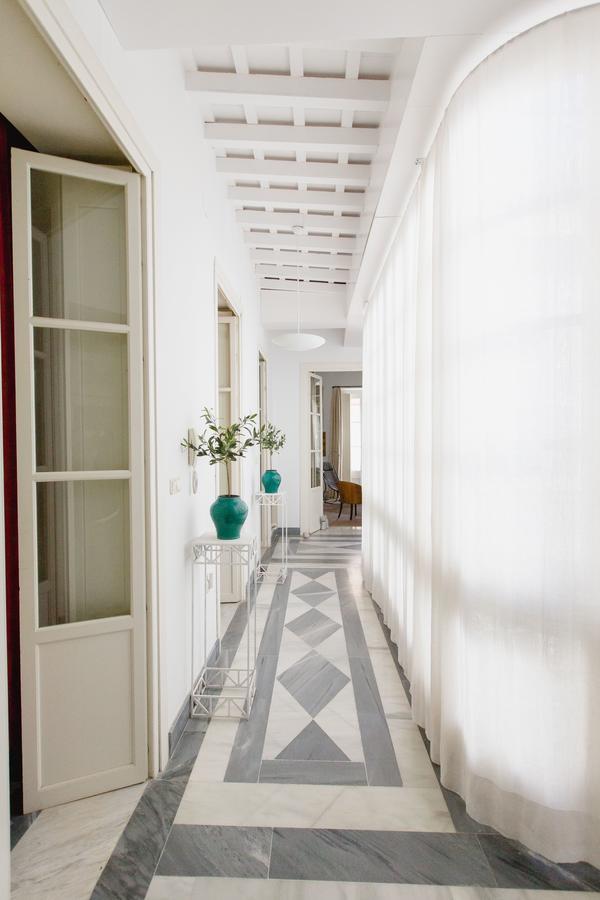 Apartamentos La Botanica, Cadiz Exterior photo