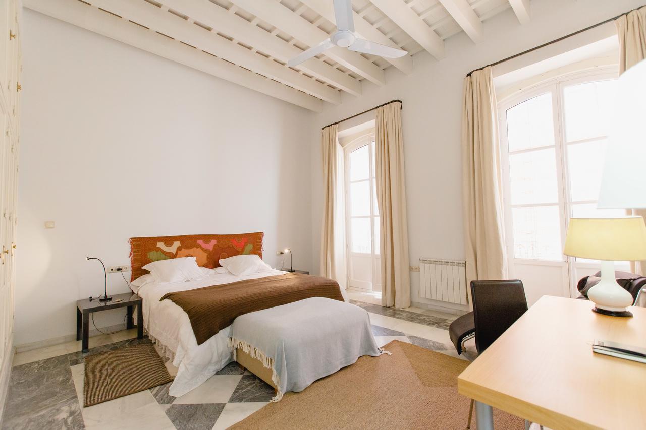 Apartamentos La Botanica, Cadiz Exterior photo